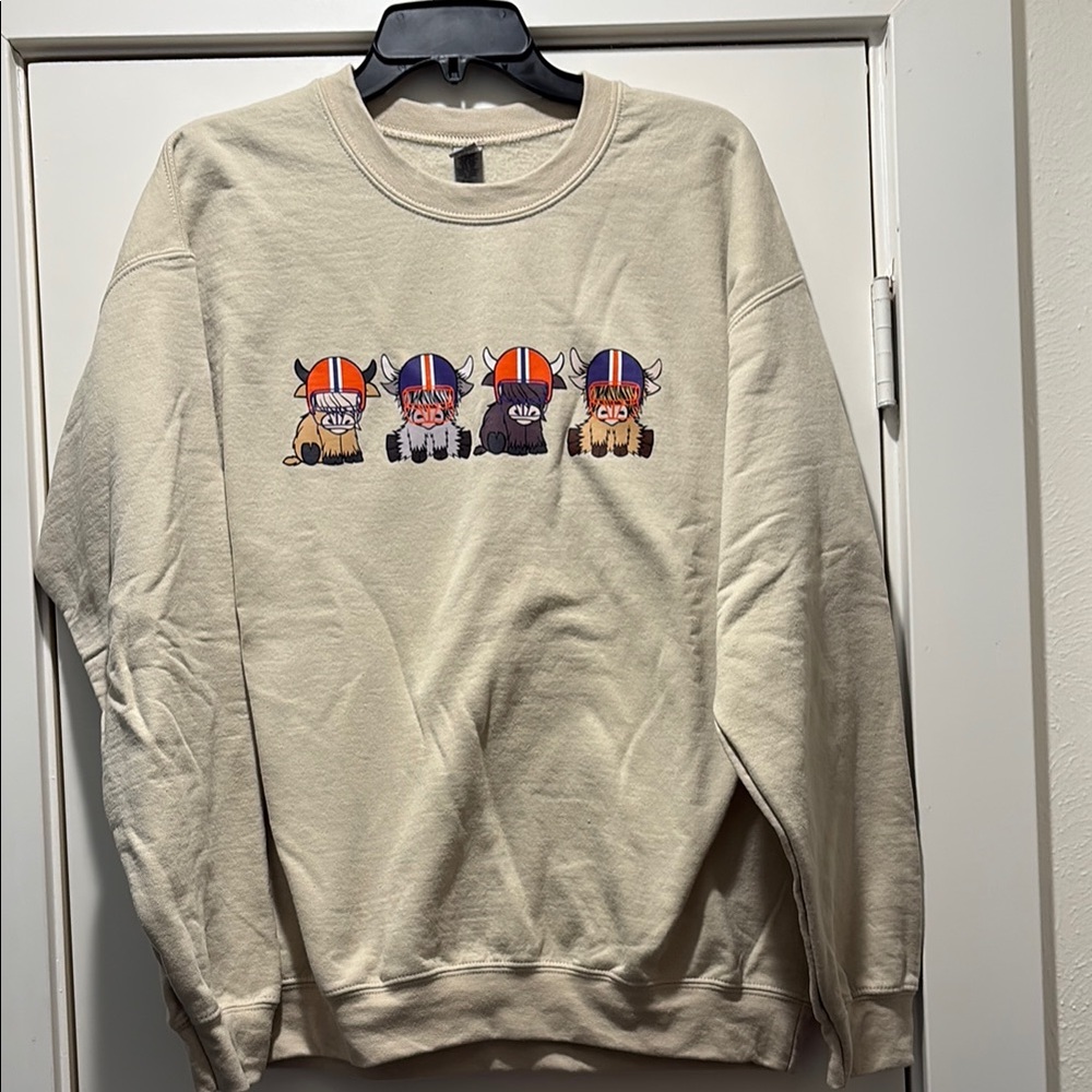 Cream Crewneck Sweater with Graphic Vikings